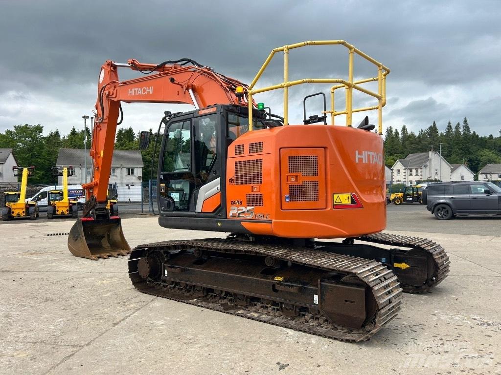 Hitachi ZX225 USLC-7 Pásová rýpadla