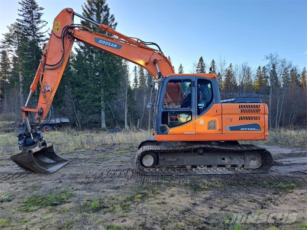 Doosan DX 140 LC-3 Pásová rýpadla