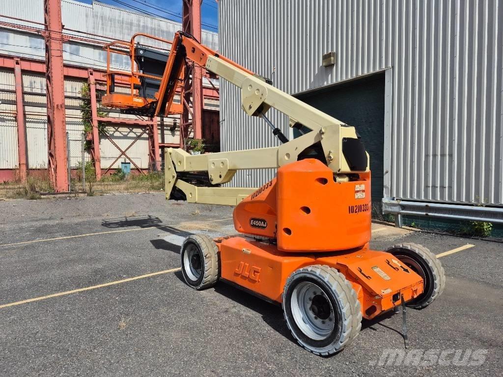 JLG E 450 AJ Kloubové plošiny