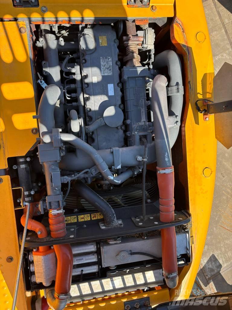 Doosan DX 160 W-3 Kolová rýpadla