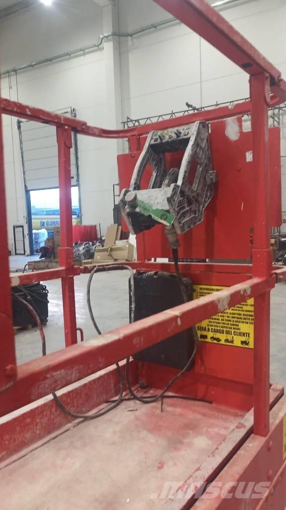 JLG 2030 ES Nůžková zvedací plošina