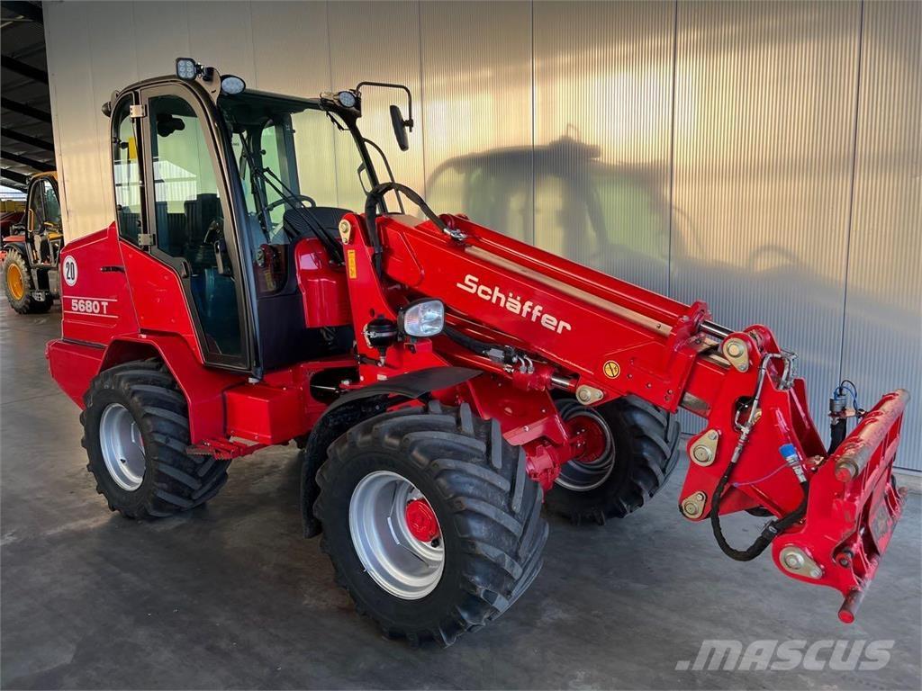 Schäffer 5680 T Kolové nakladače