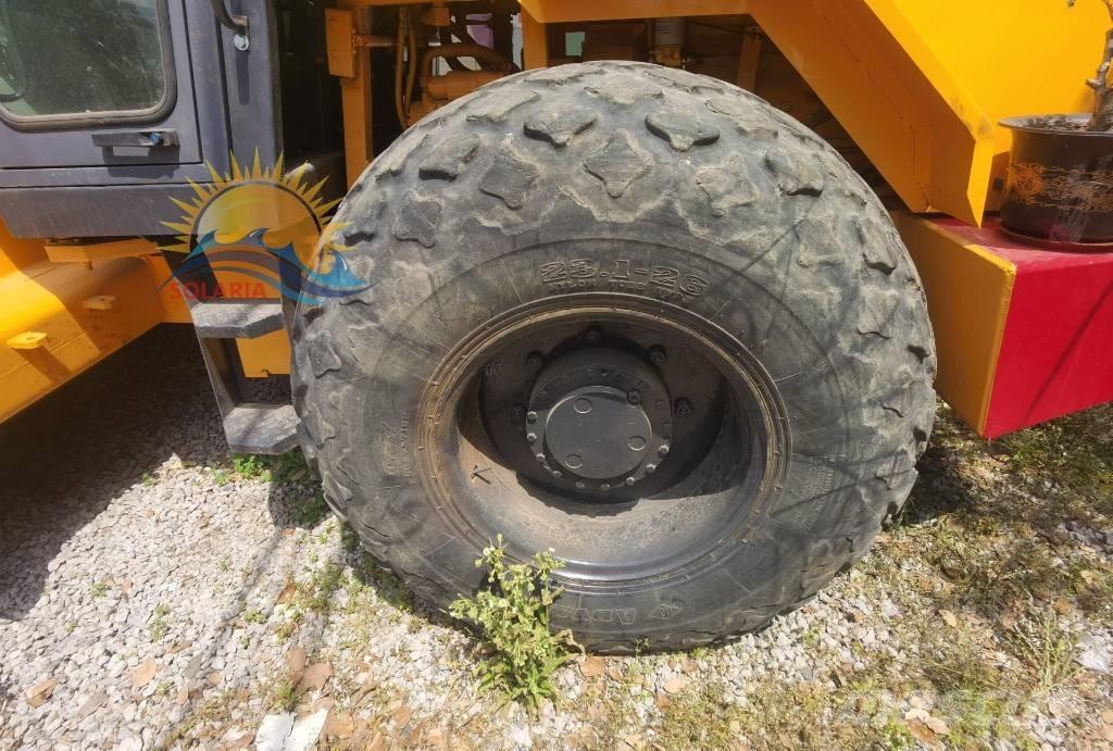 Dynapac CA 251 D Tahačové válce