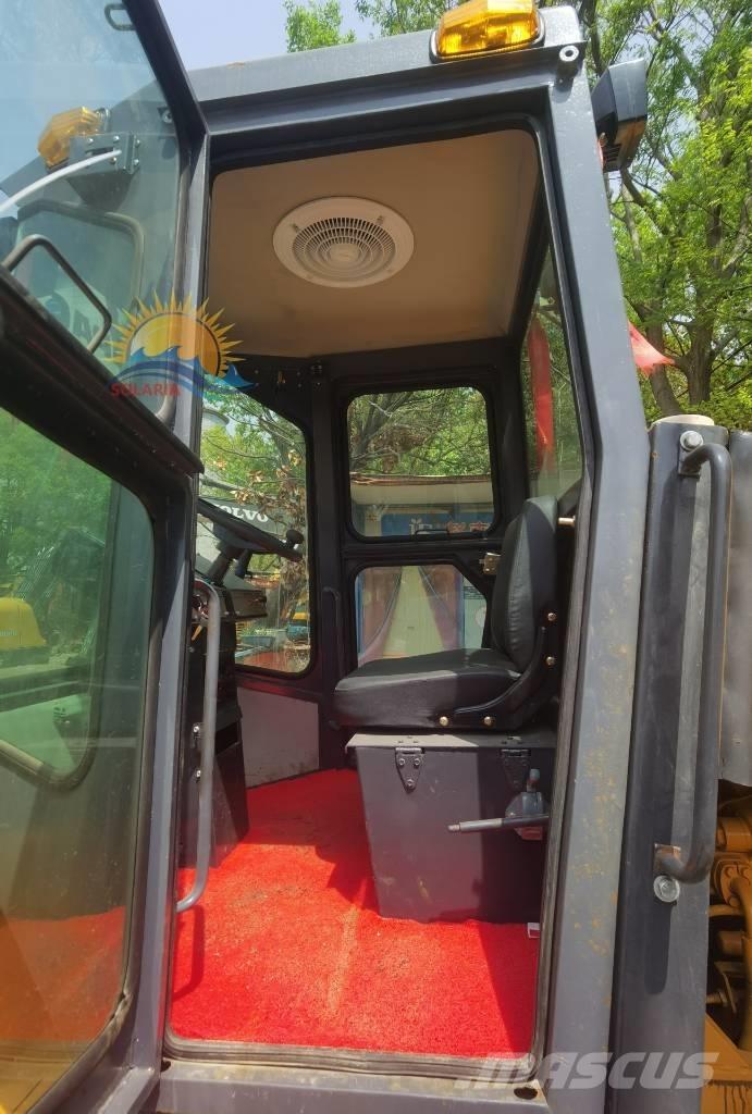 Dynapac CA 251 D Tahačové válce