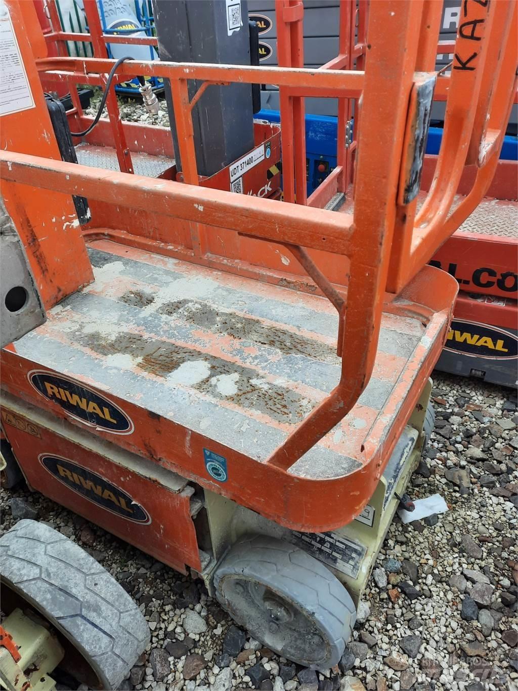 JLG 1230ES Další zvedače a plošiny