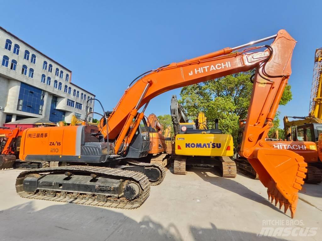 Hitachi ZX 210 Pásová rýpadla