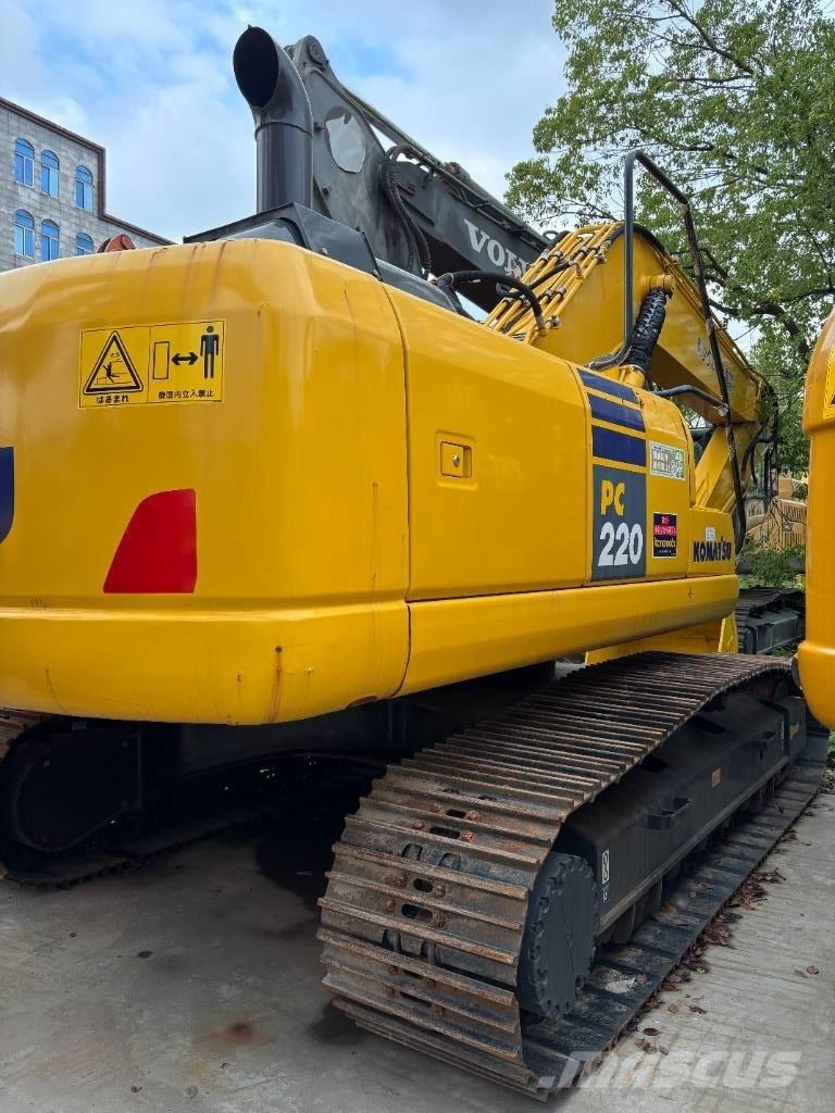Komatsu PC 220-7 Pásová rýpadla
