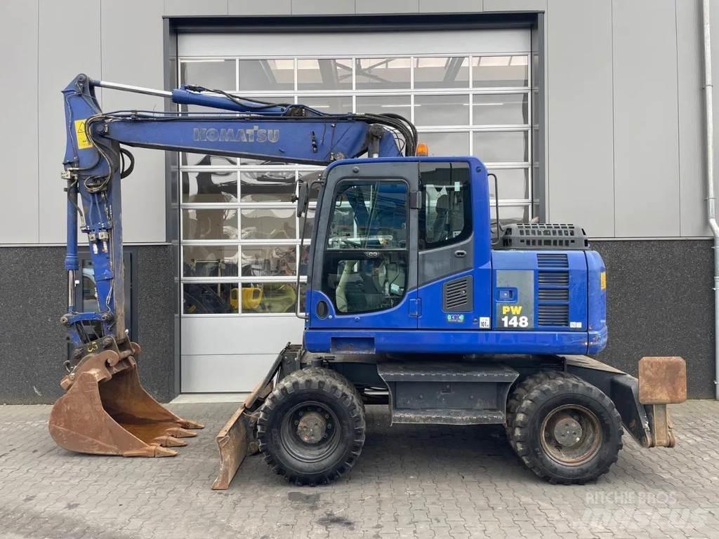 Komatsu PW148-8 Kolová rýpadla