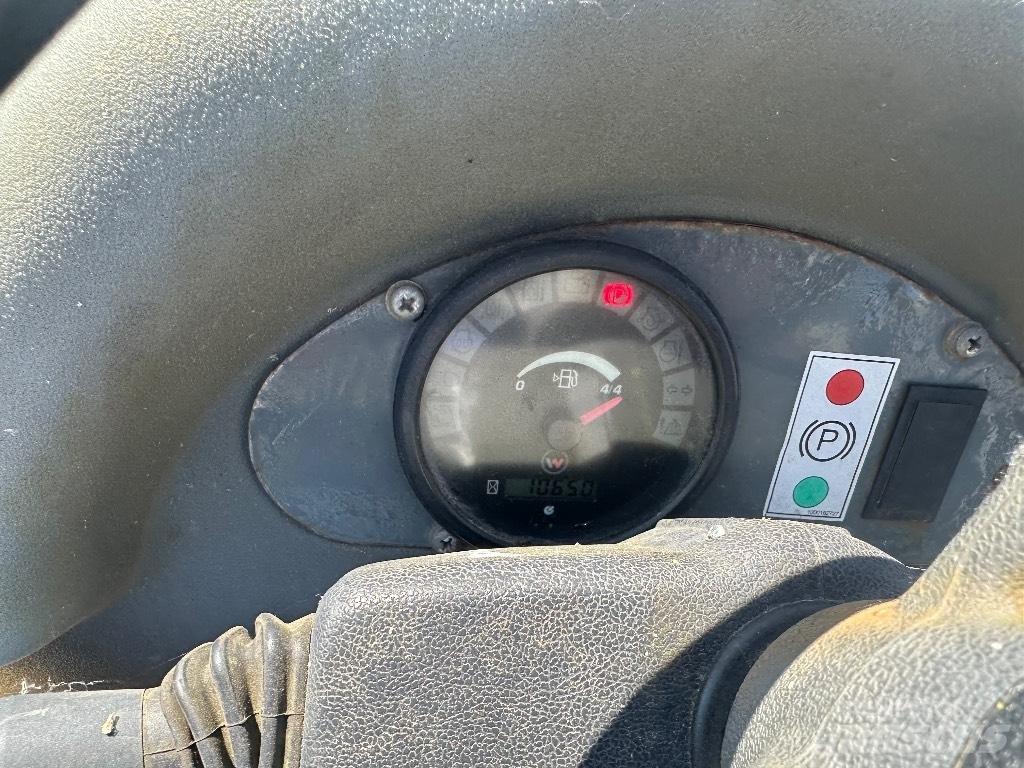 Wacker Neuson 1001 Vyklápěcí dempry