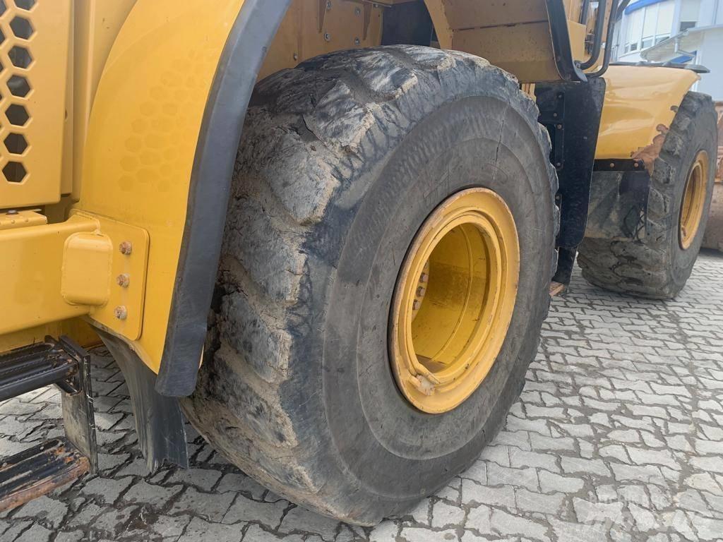 CAT 972 K Kolové nakladače