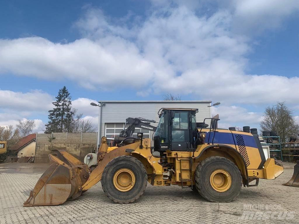 CAT 972 K Kolové nakladače