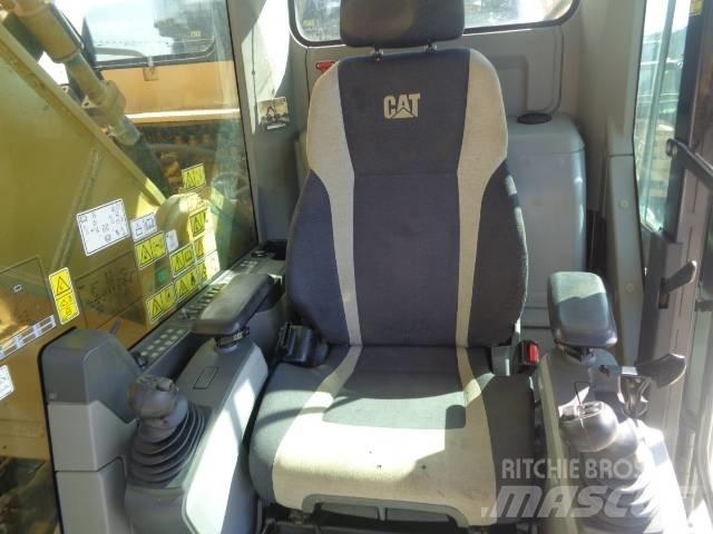 CAT 352 F Pásová rýpadla