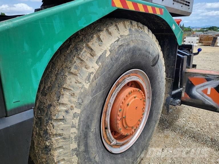 Kobelco RK 500 Jeřáby pro těžký terén