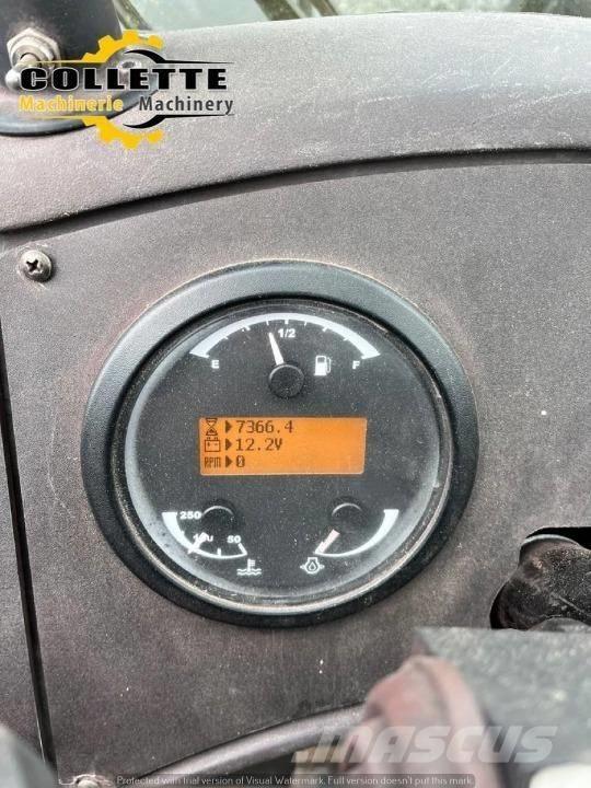 CAT TL 943 Teleskopické manipulátory