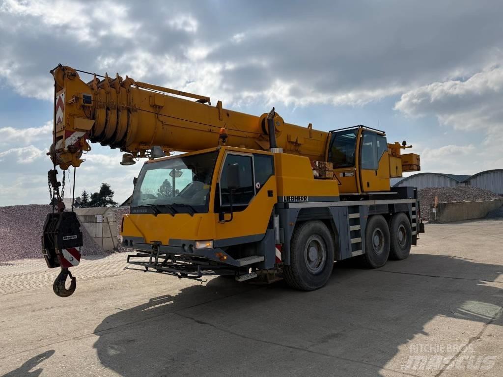 Liebherr LTM1055/1 Univerzální terénní jeřáby