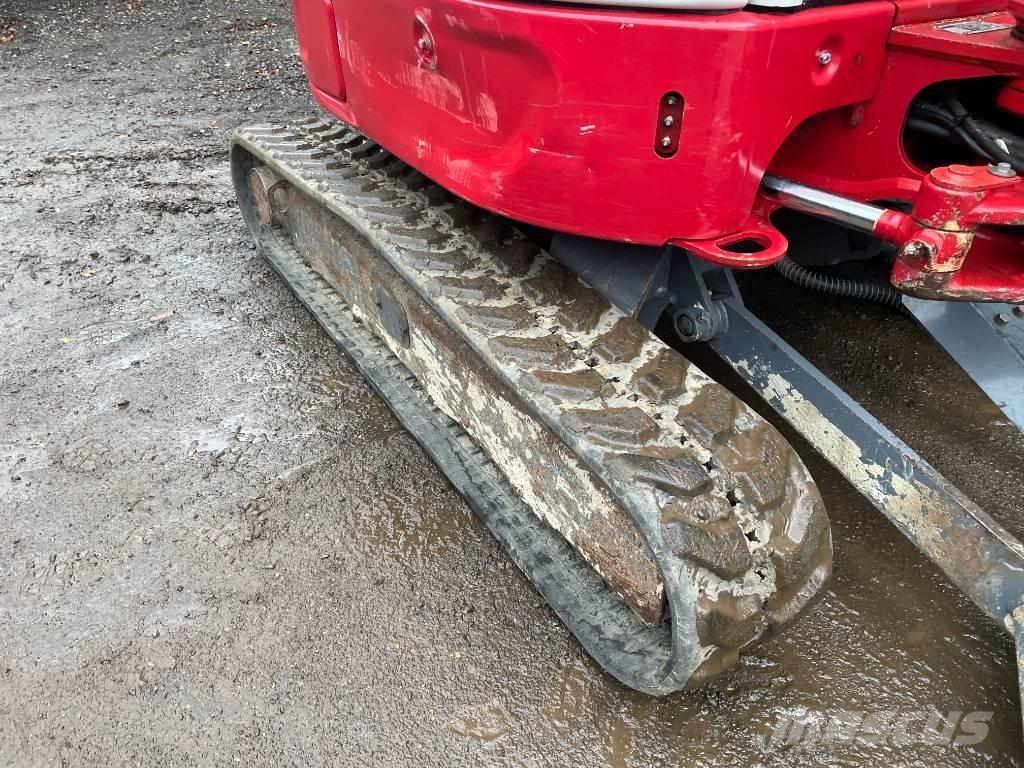 Takeuchi TB 325 R Mini rýpadla < 7t