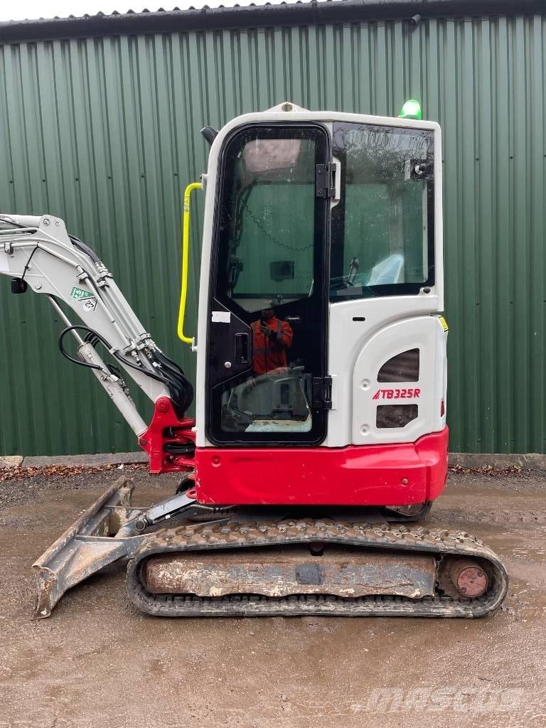 Takeuchi TB 325 R Mini rýpadla < 7t