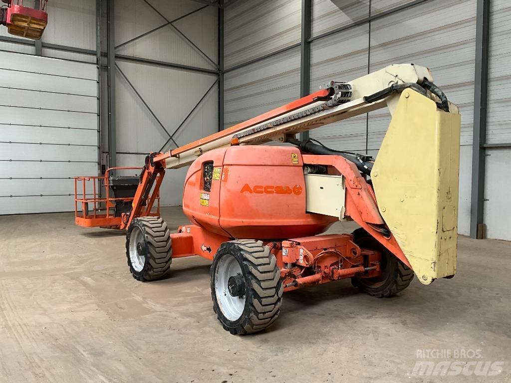 JLG 600 AJ Kloubové plošiny