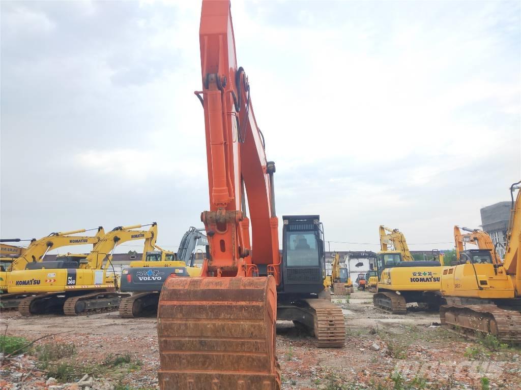 Hitachi ZX350H-3G Pásová rýpadla