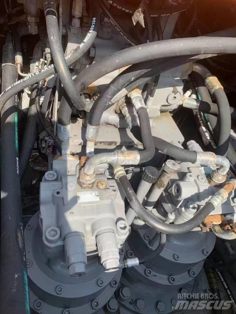 Hitachi ZX 450 H Pásová rýpadla