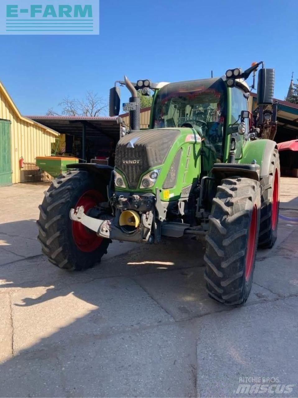 Fendt 724 vario Traktory