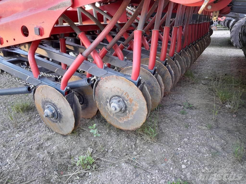 Tume Titan 4000 Kombinované secí stroje
