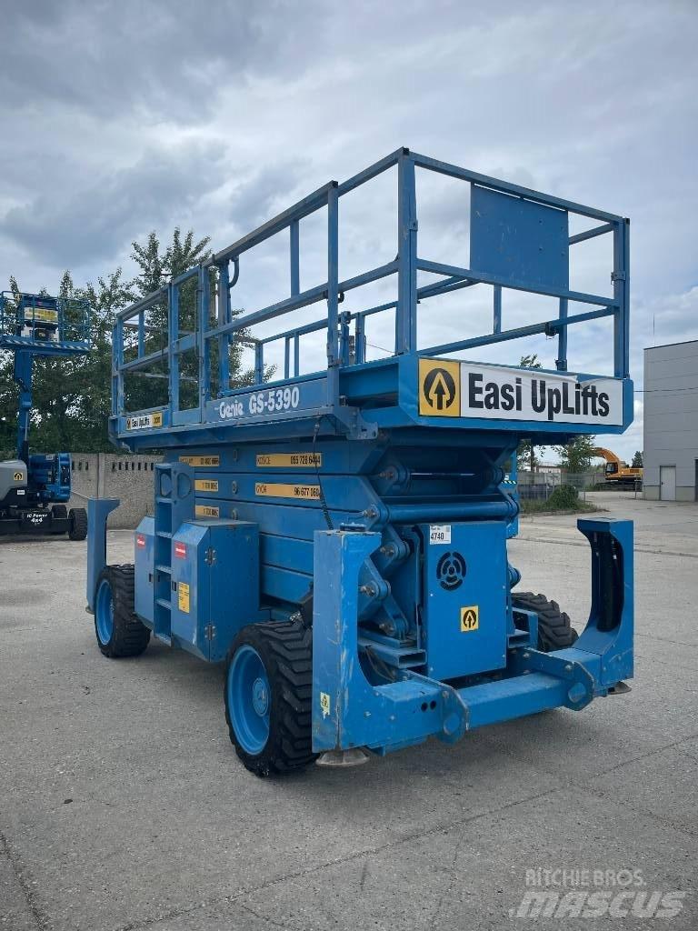 Genie GS 5390 RT Nůžková zvedací plošina