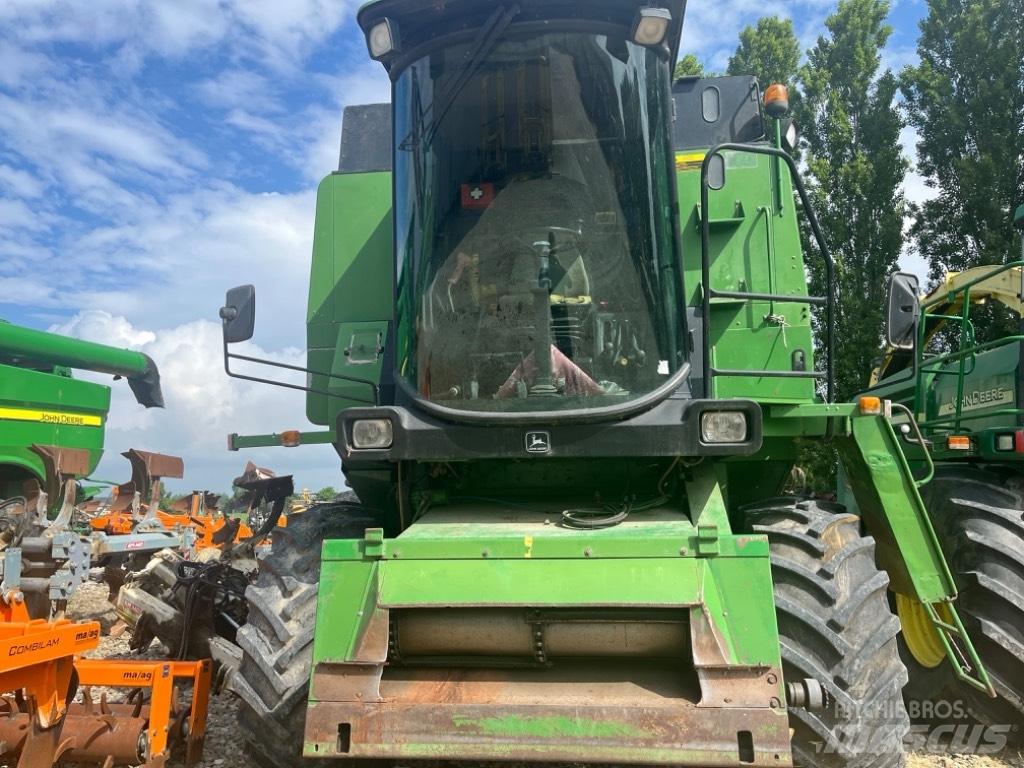 John Deere 1177 Sklízecí mlátičky