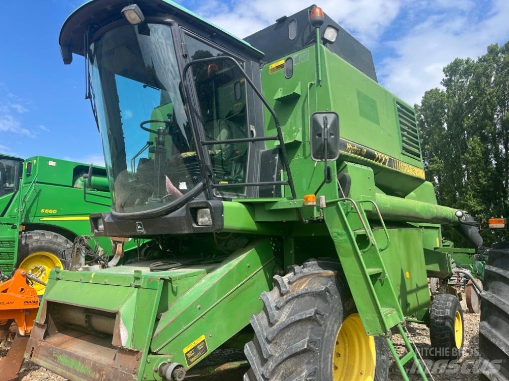 John Deere 1177 Sklízecí mlátičky