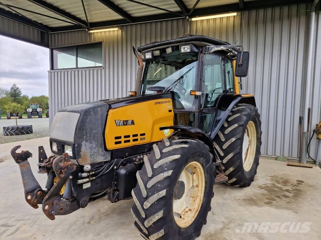 Valtra 6550 hitech Traktory
