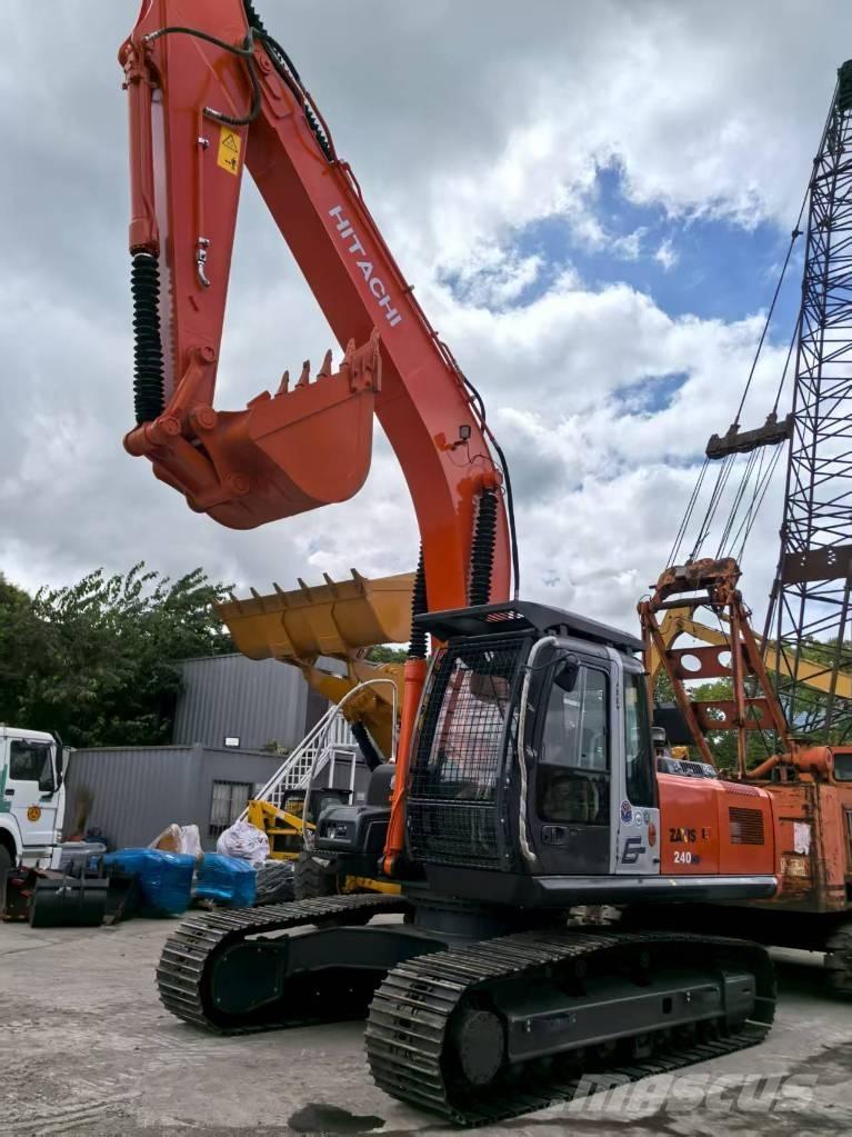 Hitachi ZX 240 HG Pásová rýpadla
