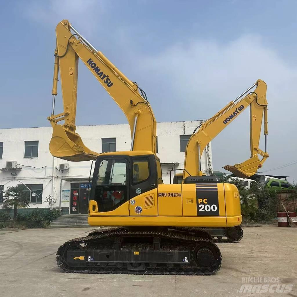 Komatsu PC 200-7 Pásová rýpadla