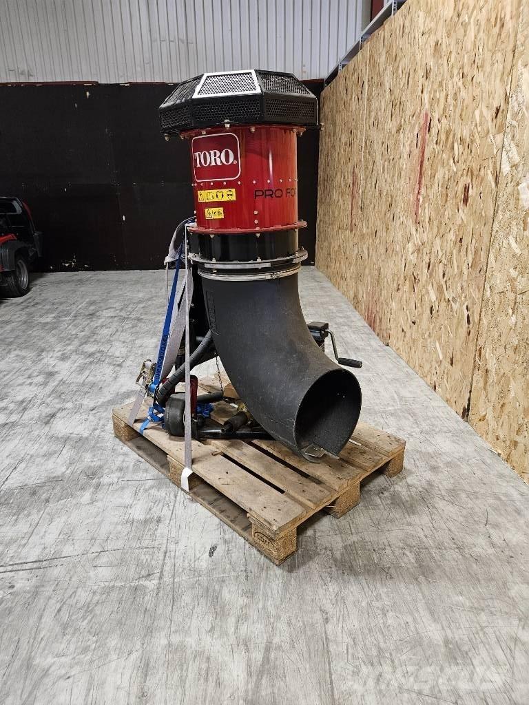 Toro ProForce Zařízení pro odstraňování odpadků