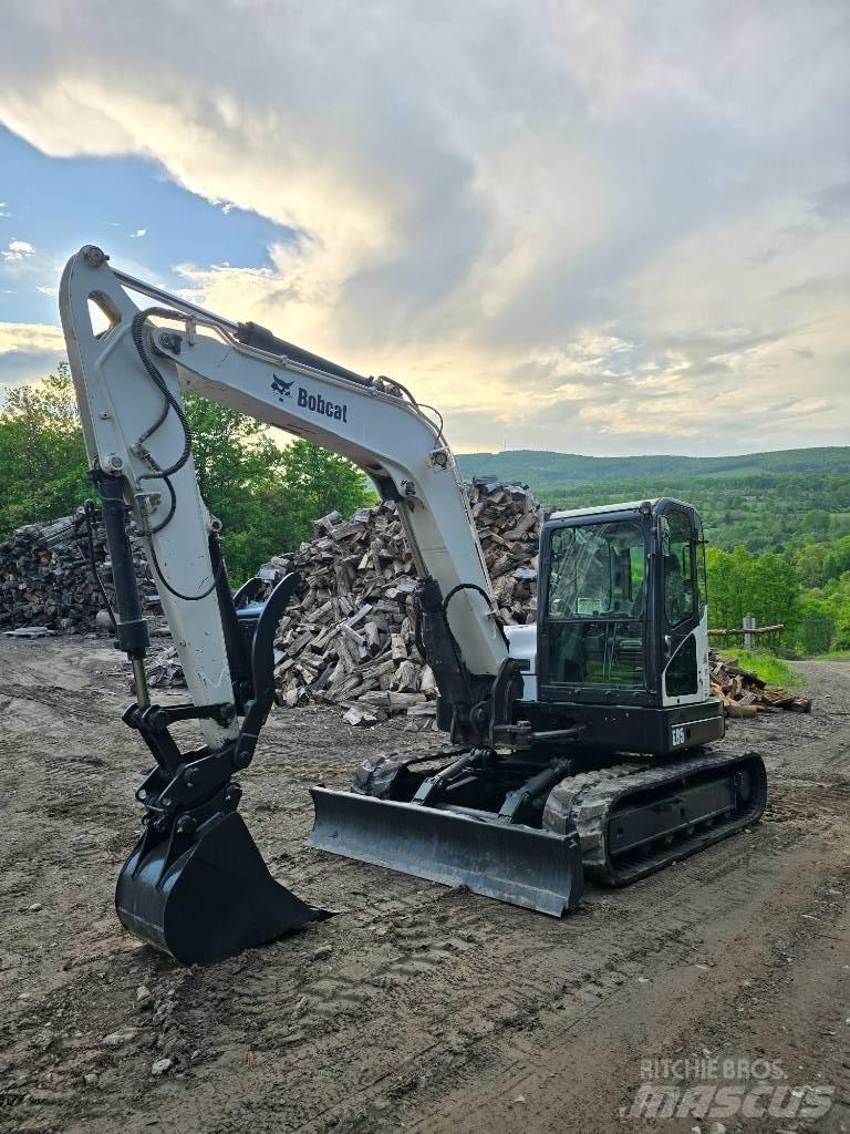 Bobcat E 85 Pásová rýpadla
