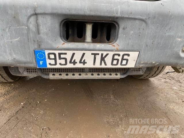 Renault Kerax 380 Sklápěče