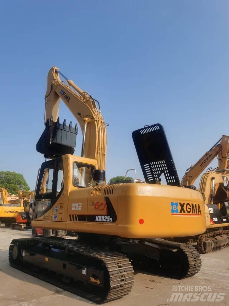 XGMA XG 825lc Midi rýpadla 7t - 12t