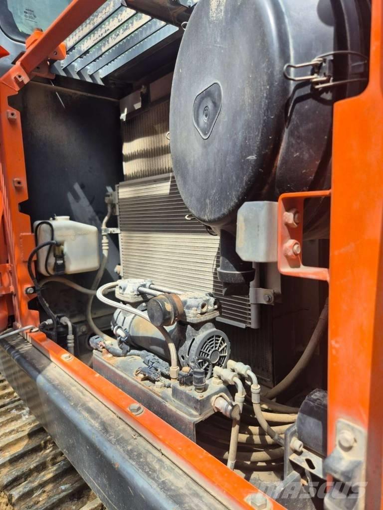 Doosan DX 300 LC-5 Pásová rýpadla