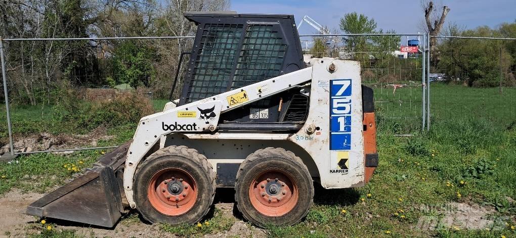Bobcat 751 Smykem řízené nakladače