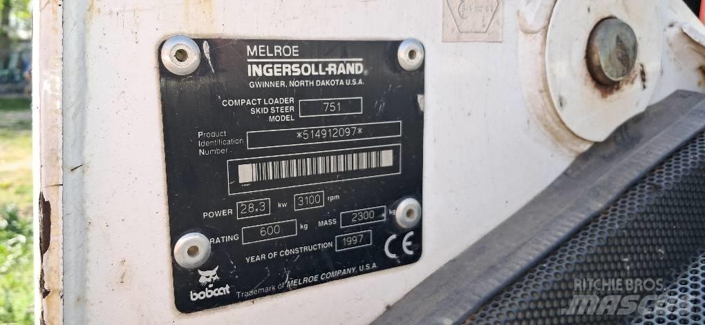 Bobcat 751 Smykem řízené nakladače