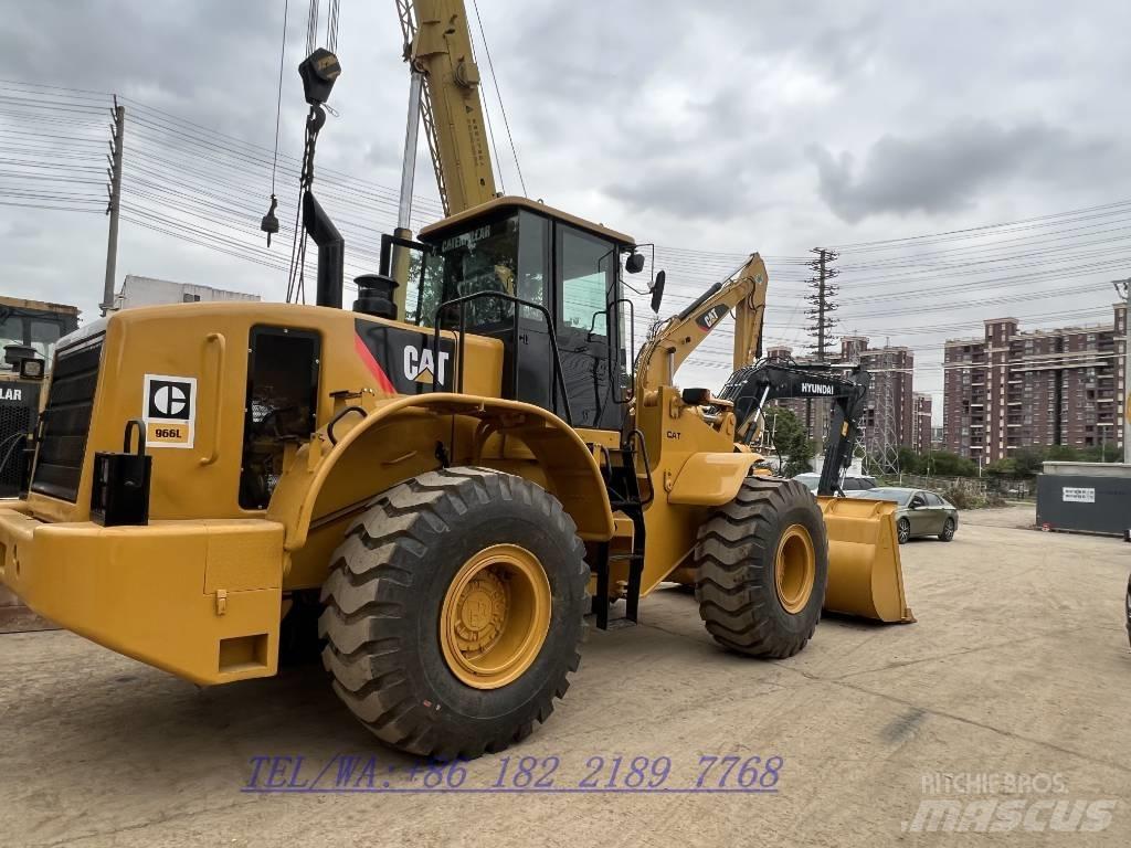 CAT 966L Kolové nakladače