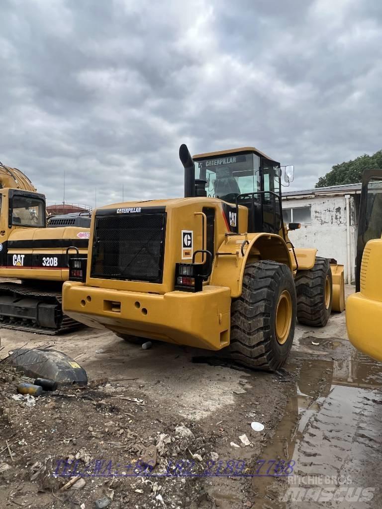 CAT 966L Kolové nakladače