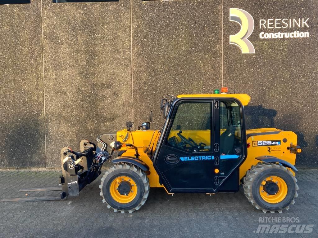 JCB 525-60 E Teleskopické manipulátory