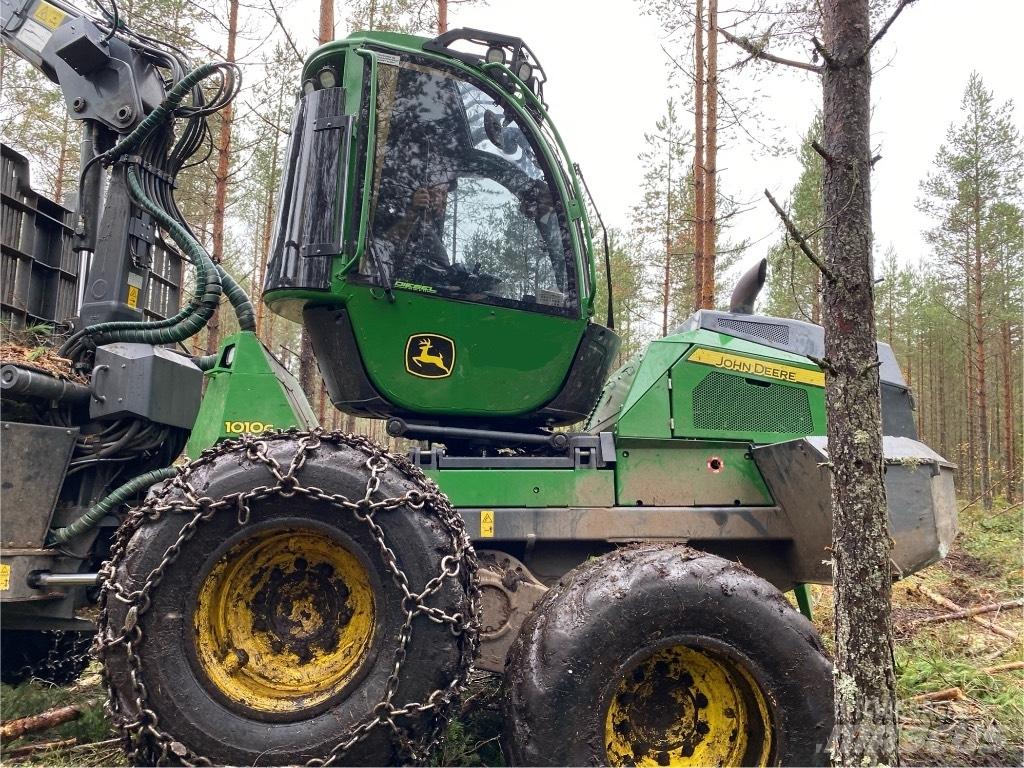 John Deere 1010G Vyvážecí traktory
