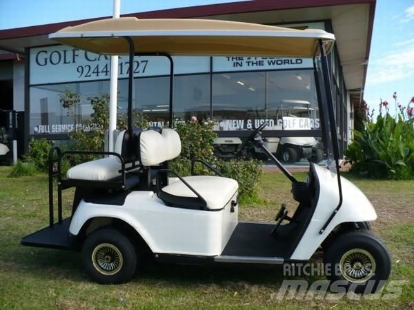E-Z-GO TXT Golfové vozíky