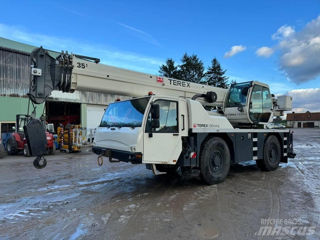 Terex AC 35 Jeřáby pro těžký terén