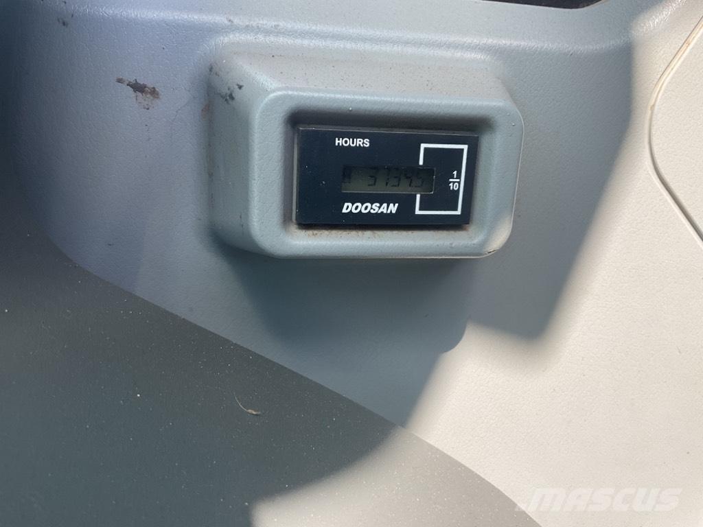 Doosan DX140 LCR-5 Pásová rýpadla