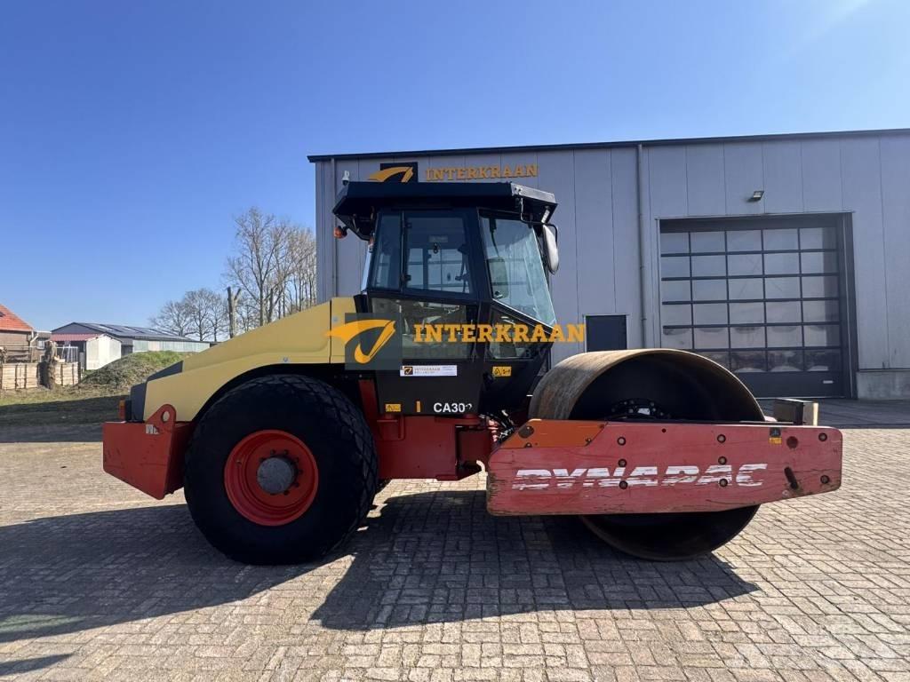 Dynapac CA 302 D Tahačové válce