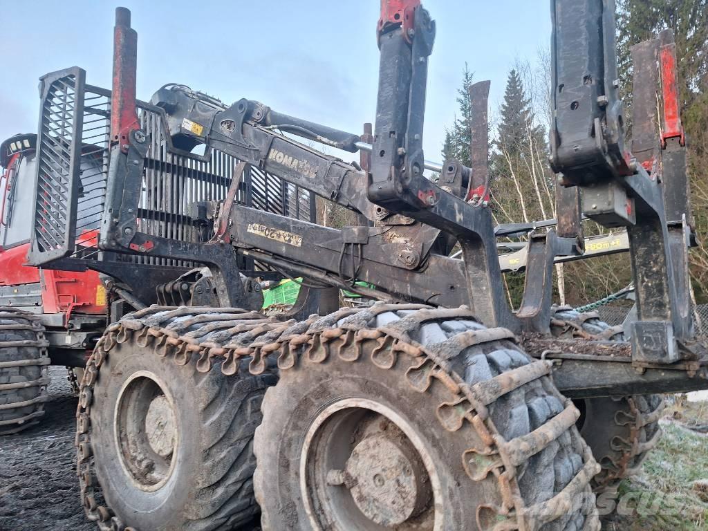 Komatsu 895 Vyvážecí traktory