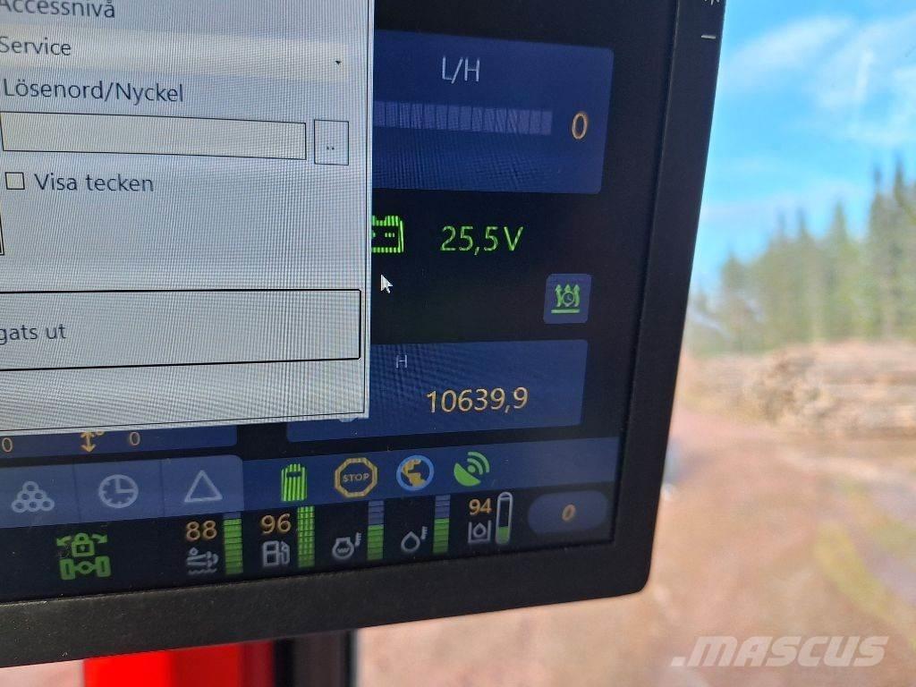 Komatsu 895 Vyvážecí traktory