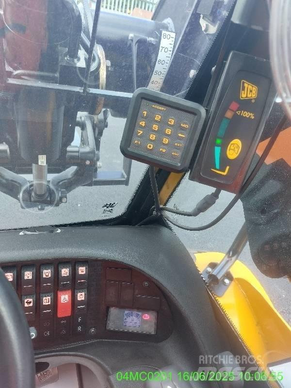 JCB 520-40 Teleskopické manipulátory